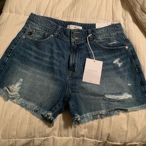 Kan Can jean shorts.